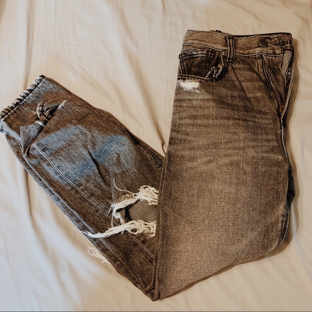 Dark Grey American Eagle mom jeans
